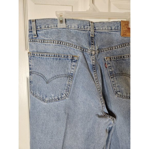 Levis Vintage 2002 550 Blue Jeans Mens 40x32 Tapered Leg Relaxed Fit Light Wash - Picture 10 of 12